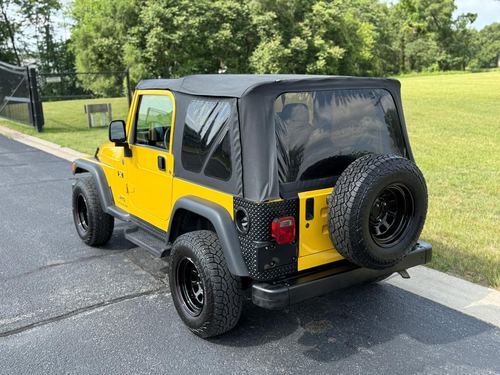 2004 Jeep Wrangler — photo 8