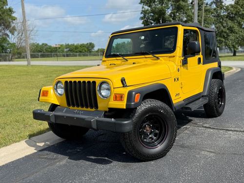 2004 Jeep Wrangler — photo 12