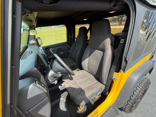 2004 Jeep Wrangler — photo 21