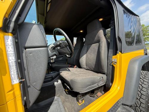 2004 Jeep Wrangler — photo 23