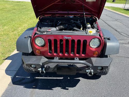 2011 Jeep Wrangler — photo 4