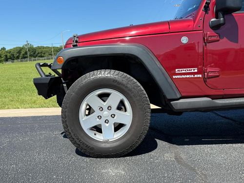 2011 Jeep Wrangler — photo 8