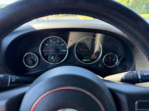 2011 Jeep Wrangler — photo 18