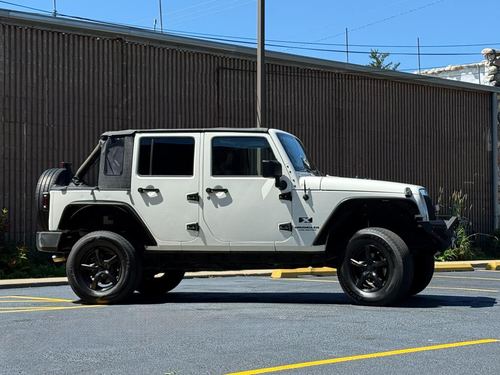 2008 Jeep Wrangler X — photo 10