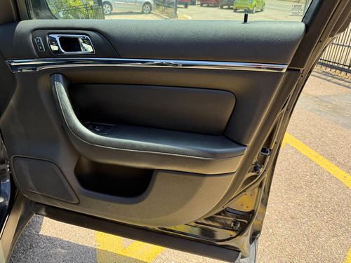 2016 Lincoln MKS — photo 26