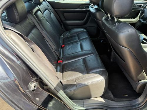 2016 Lincoln MKS — photo 30