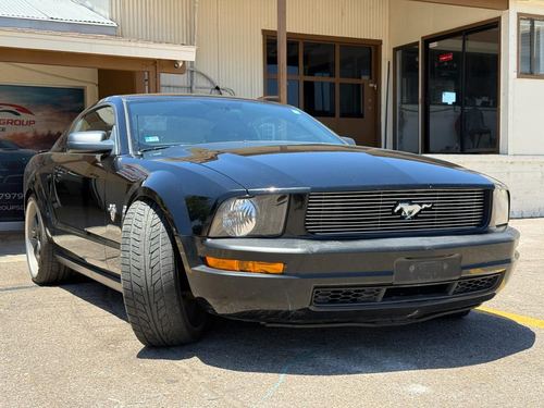 2009 Ford Mustang — photo 5