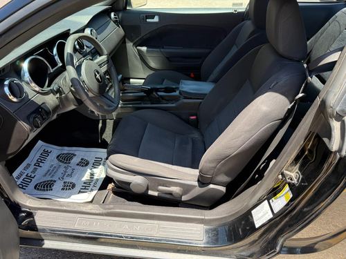 2009 Ford Mustang — photo 17
