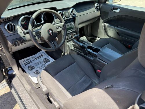 2009 Ford Mustang — photo 18