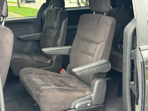 2014 Dodge Grand Caravan — photo 31