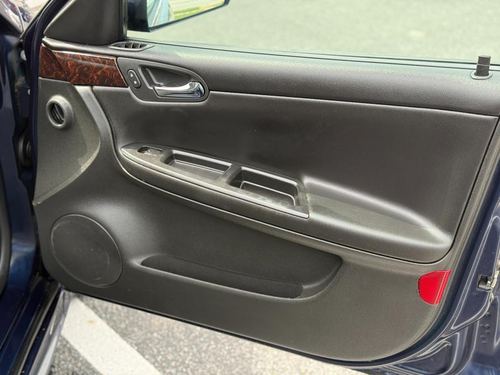 2012 Chevrolet Impala — photo 25