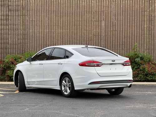 2018 Ford Fusion — photo 16