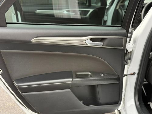 2018 Ford Fusion — photo 22
