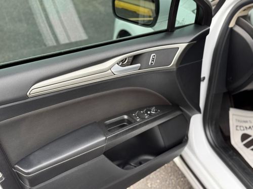 2018 Ford Fusion — photo 28