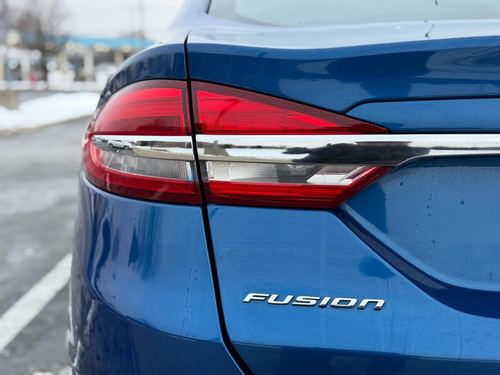 2017 Ford Fusion — photo 20