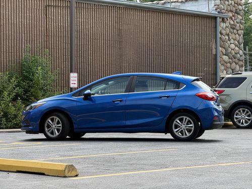 2017 Chevrolet Cruze — photo 10