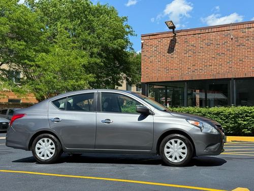 2017 Nissan Versa — photo 7
