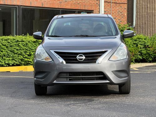 2017 Nissan Versa — photo 12