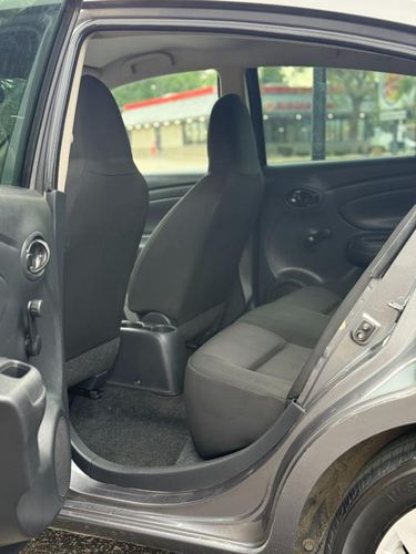 2017 Nissan Versa — photo 30