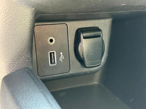 2020 Nissan Versa — photo 30