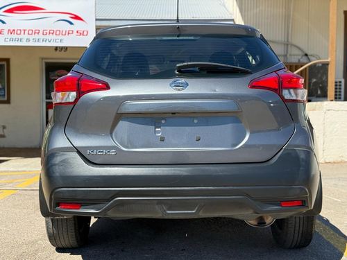 2019 Nissan Kicks — photo 11