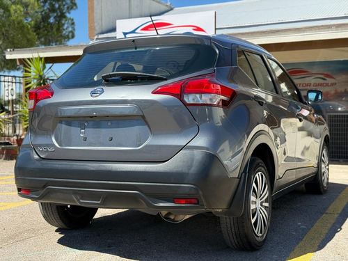 2019 Nissan Kicks — photo 12