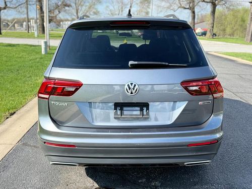 2020 Volkswagen Tiguan — photo 14