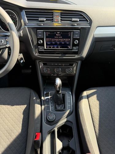 2020 Volkswagen Tiguan — photo 28