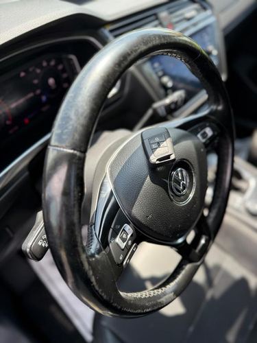 2019 VW Tiguan — photo 28