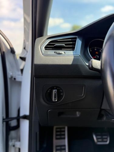 2020 Volkswagen Tiguan — photo 26