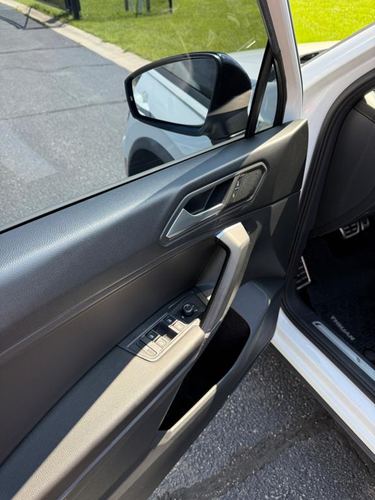 2020 Volkswagen Tiguan — photo 29