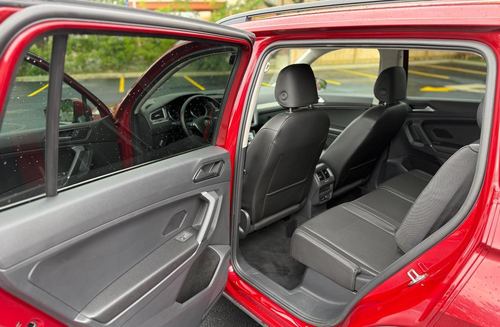 2018 VW Tiguan — photo 26
