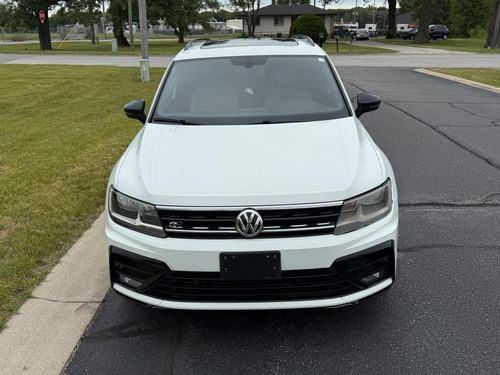 2021 VW Tiguan R-Line — photo 5
