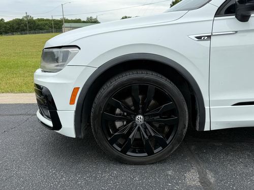 2021 VW Tiguan R-Line — photo 7
