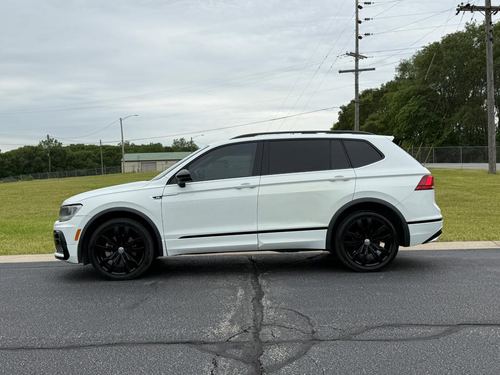 2021 VW Tiguan R-Line — photo 11