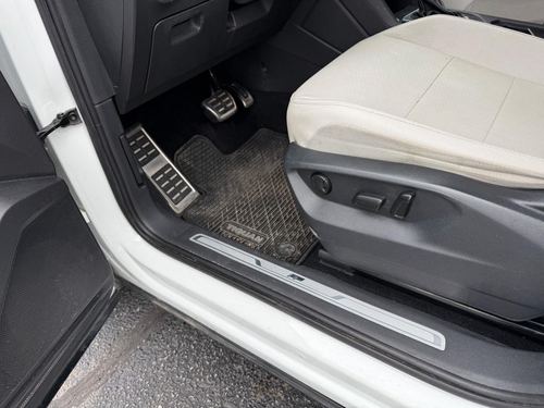 2021 VW Tiguan R-Line — photo 30