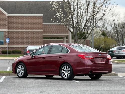 2015 Subaru Legacy — photo 9