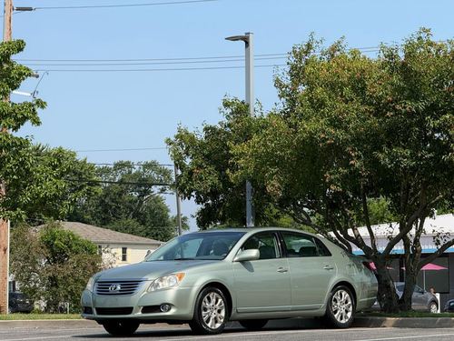 2008 Toyota Avalon — photo 2