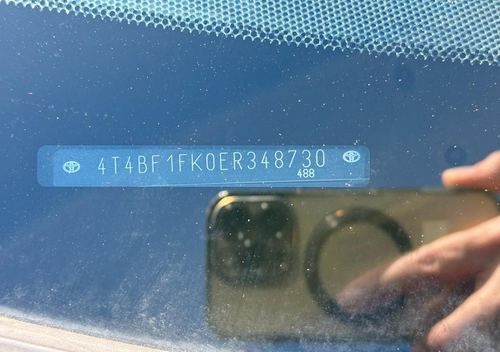 2014 Toyota Camry — photo 23