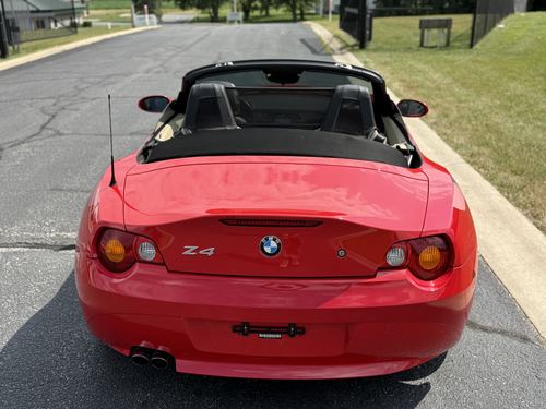 2004 BMW Z4 — photo 10