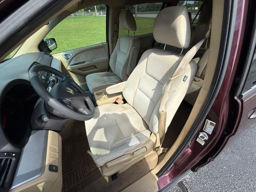 2010 Honda Odyssey Lx — photo 21