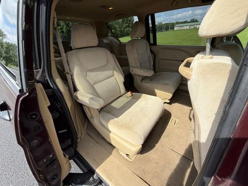 2010 Honda Odyssey Lx — photo 25