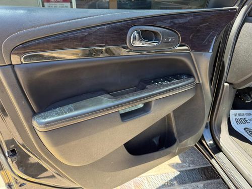 2015 Buick Enclave — photo 21