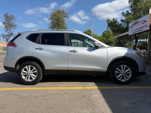 2016 Nissan Rogue — photo 12