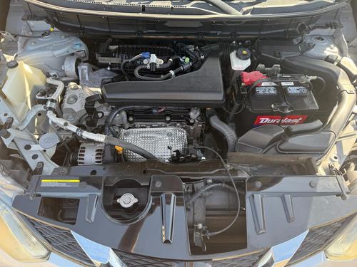2016 Nissan Rogue — photo 16