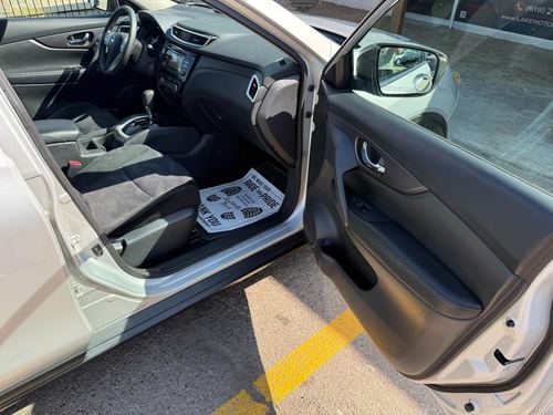 2016 Nissan Rogue — photo 25