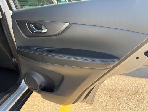 2016 Nissan Rogue — photo 27