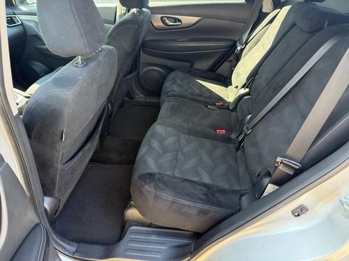 2016 Nissan Rogue — photo 30