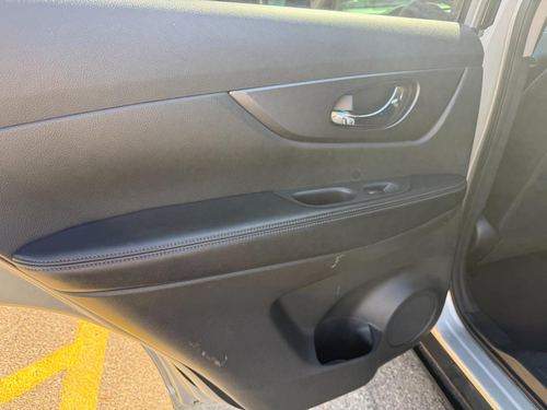 2016 Nissan Rogue — photo 31