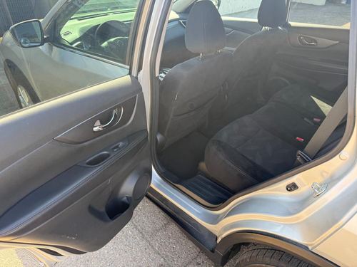 2016 Nissan Rogue — photo 32